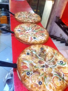 Tuna Pizza | پیتزا تونه