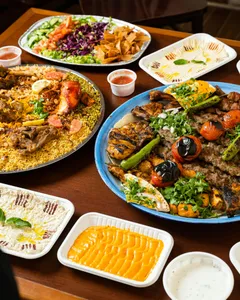 Special Haji Turkmen Platter (For 5)— پلیتـر مخصوص حاج ترکمنبرای ۵ نفر