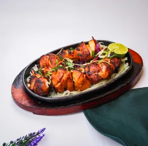 Red Hot Chicken Boti رید هات چیکن بوتي