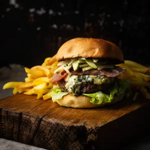 Beef Burger | بیف برگر