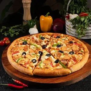 Chicken Supreme Pizza