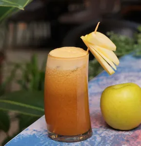 Simple Apple Juice | جوس ساده سیب