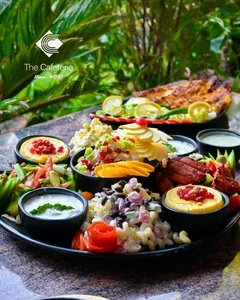 Cafeteria Family Salad