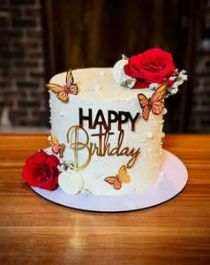 Cake With Rose Design | کیک با طرح گل سرخ