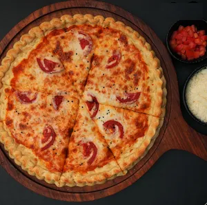 Margherita Pizza | پیتزای مارگاریتا