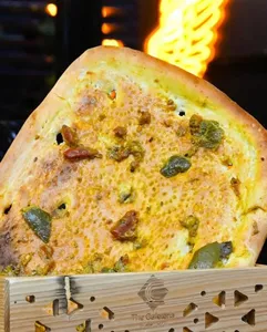 Naan e Garlic