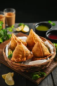 سموسه گوشت مرغ