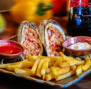 Special Paaeez Shawarma