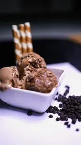 Chocolate Ice Cream | چاکلېټي آیس کریم
