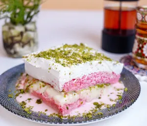 Namak Special Dessert نمک اسپیشل ديزرت