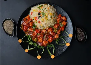 Chicken Manchurien with Rice | چکن منچورین همراه برنج