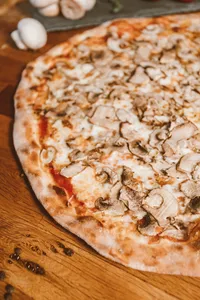 Mushroom Pizza | پیتزا سمارق