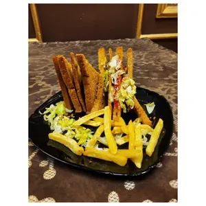 Chicken Sandwich | ساندویچ مرغ