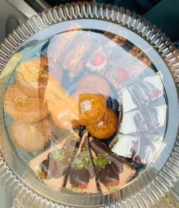 Mixed Pastry Platter For 9 Persons | سینی مخلوط شیرینی ۹ نفره