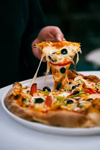 Chicken Bar.B.Q Pizza | پیتزا چکن بار بی کیو