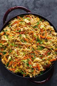 Chicken Chowmab