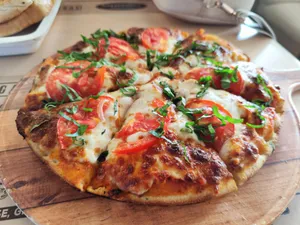 Party Pizza | پیتزا پارتی