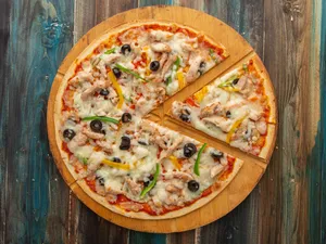 Italian Pizza | پیتزا ایتالیایی