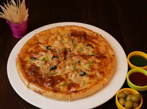 Chicken Tikka Pizza