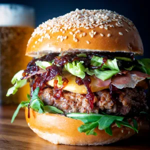Zaitoon Special Burger