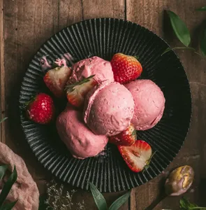 Strawberry Ice Cream | د توت‌ زمینی آیس کریم