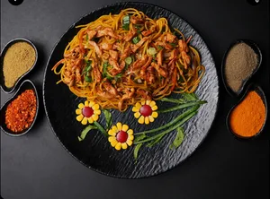 Chicken Chowmein | مرغ چاومین