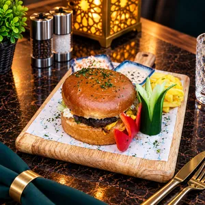 California Beef Burger | کالیفورنیا بیف برگر