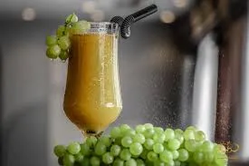M جوس انگور