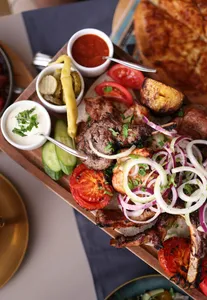 Mutton Special Platter 8 Persons (نمک اسپیشل پلیتر هشت نفر)