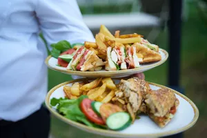 Club Sandwich | کلب ساندویچ